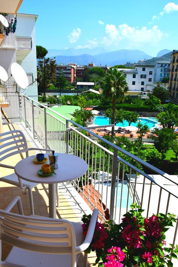 Sorrento Central And Sea View Flats Kültér fotó